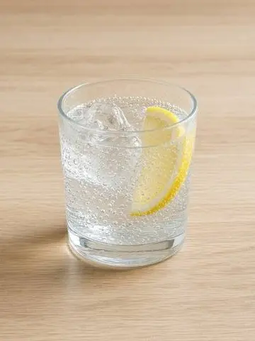 Schweppes tonic 0,33 l — Pića u Demo Restoran