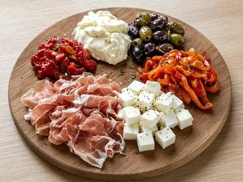 Meze plata — Predjela u Demo Restoran